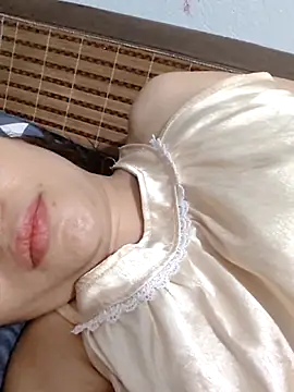 Snapshot of _Mira_69_ chatting on 06-26-26, 05:23 Mira 69 online show from 06-26-26, 05:23