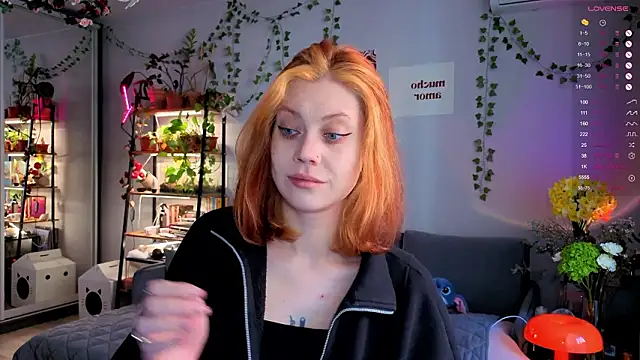 Snapshot of Your_Corvus chatting on 03-09-26, 08:18 Your Corvus online show from 03-09-26, 08:18