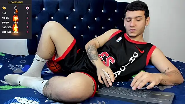 Noha white online show from 02-05-25, 06:26