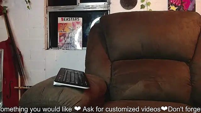 Snapshot of NEXT_DOOR_GIRL_ chatting on 12-27-24, 04:26 NEXT DOOR GIRL online show from 12-27-24, 04:26