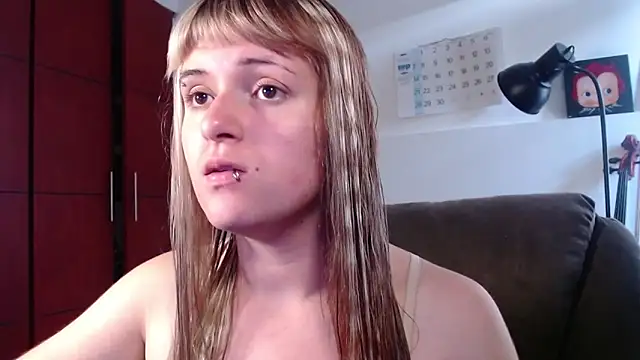 Snapshot of NEXT_DOOR_GIRL_ chatting on 09-20-25, 10:11 NEXT DOOR GIRL online show from 09-20-25, 10:11