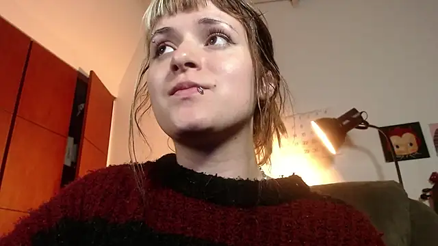 Snapshot of NEXT_DOOR_GIRL_ chatting on 10-09-25, 11:03 NEXT DOOR GIRL online show from 10-09-25, 11:03