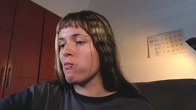 Snapshot of NEXT_DOOR_GIRL_ chatting on 10-31-25, 02:29 NEXT DOOR GIRL online show from 10-31-25, 02:29