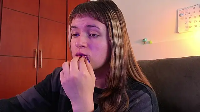 Snapshot of NEXT_DOOR_GIRL_ chatting on 12-14-25, 01:27 NEXT DOOR GIRL online show from 12-14-25, 01:27