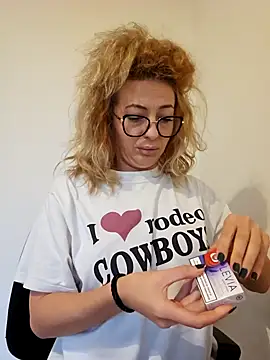 Selenna emma online show from 11-05-25, 12:27