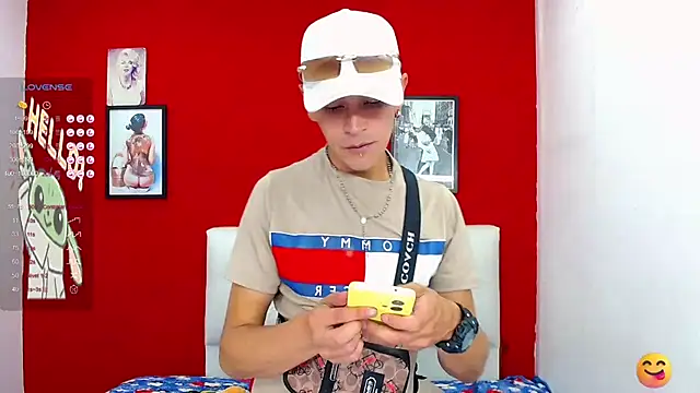 Snapshot of _snopyy_ chatting on 01-22-25, 08:28  snopyy  online show from 01-22-25, 08:28