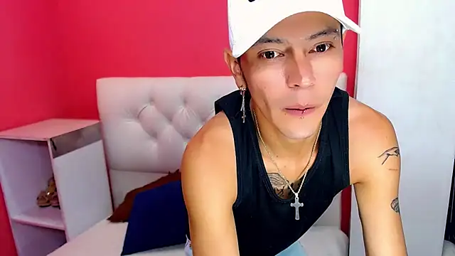 Snapshot of _snopyy_ chatting on 02-18-25, 07:52  snopyy  online show from 02-18-25, 07:52