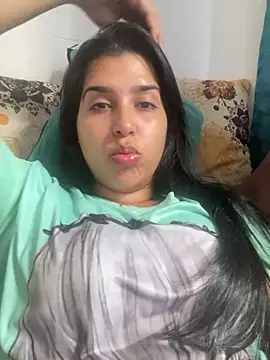 NiaSoler online show from 02-08-25, 01:01