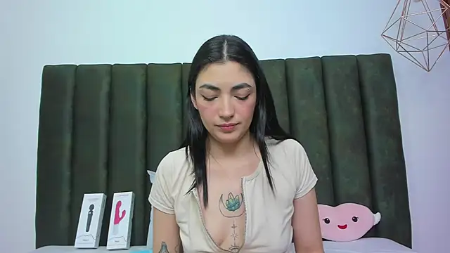 ThailyCherry online show from 10-10-25, 07:46