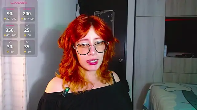 Snapshot of mariana124- chatting on 01-18-26, 12:14 mariana124- online show from 01-18-26, 12:14