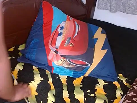 Snapshot of Mysticmariner chatting on 10-01-25, 11:05 Mysticmariner online show from 10-01-25, 11:05