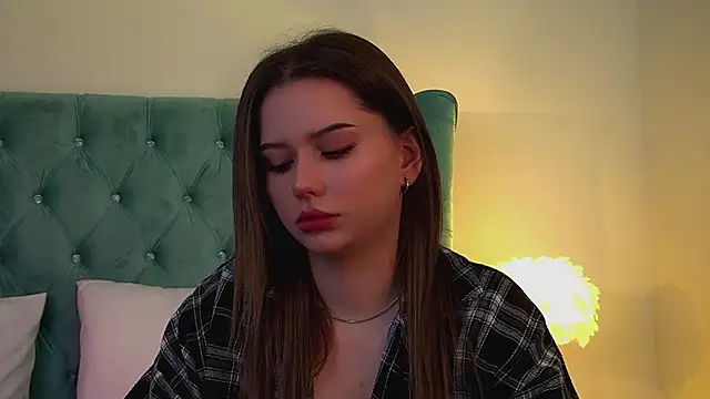 DianaVert online show from 05-11-26, 09:56