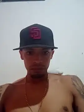 Snapshot of Jowel8 chatting on 06-14-26, 04:42 Jowel8 online show from 06-14-26, 04:42