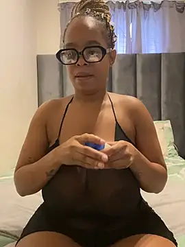 Snapshot of Saggy_areola95 chatting on 04-25-26, 09:01 Saggy areola95 online show from 04-25-26, 09:01