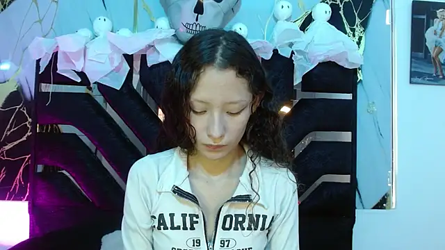 abbycutecs online show from 10-29-25, 08:43