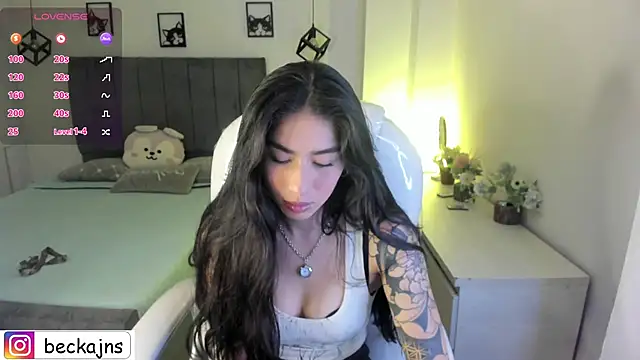 Beck jones online show from 10-23-25, 03:22