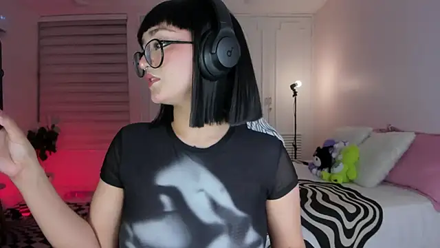 SweetJennaa online show from 03-14-25, 04:21