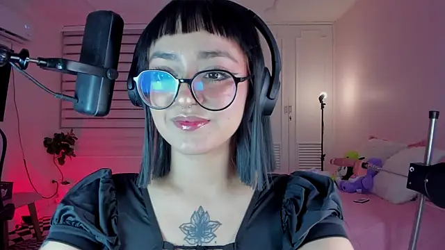 SweetJennaa online show from 03-16-25, 09:49