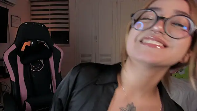 SweetJennaa online show from 09-20-25, 02:34