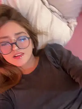 SweetJennaa online show from 10-10-25, 03:27