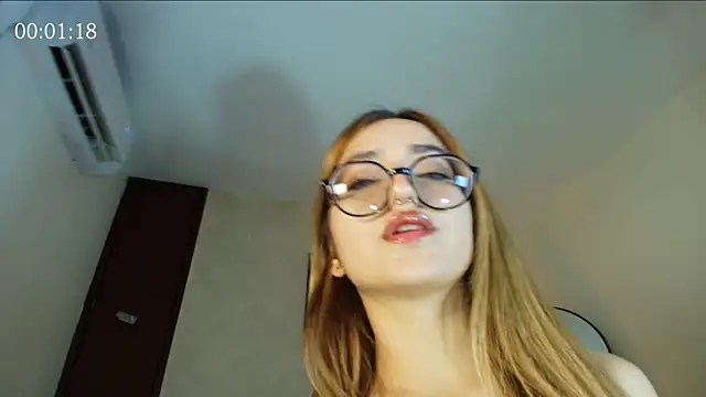 SweetJennaa online show from 07-16-26, 11:44