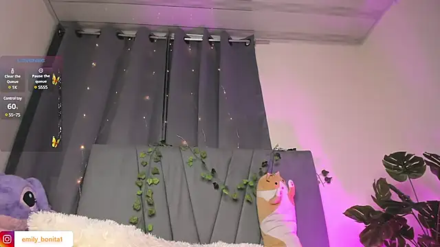 Snapshot of emy_bonita1 chatting on 01-30-25, 05:19 emy bonita1 online show from 01-30-25, 05:19