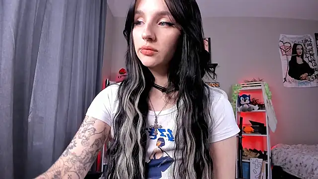 Snapshot of Viv_Player chatting on 03-07-25, 07:30 Viv Player online show from 03-07-25, 07:30