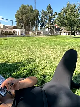 Snapshot of Kittybouncy69 chatting on 09-16-25, 09:05 Kittybouncy69 online show from 09-16-25, 09:05