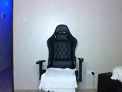 Candii wet  online show from 10-08-25, 07:44