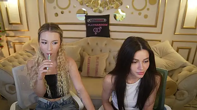 Gabriella054 online show from 04-08-26, 03:01