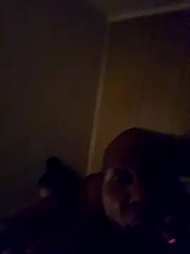 Cameltoekilla online show from 12-19-24, 04:23