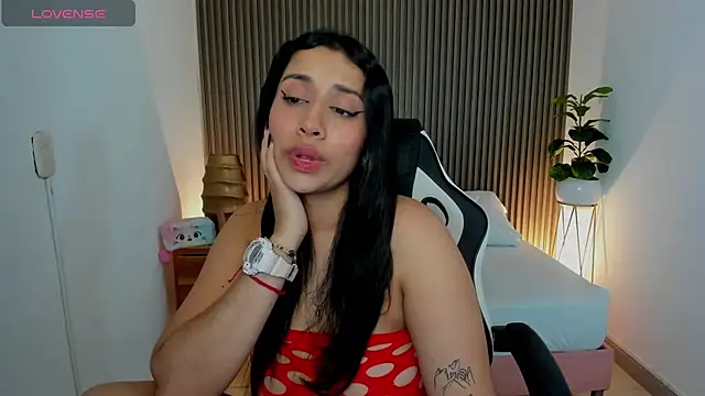 Snapshot of venuz_lee chatting on 01-25-25, 12:58 venuz lee online show from 01-25-25, 12:58