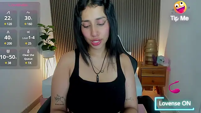 Snapshot of venuz_lee chatting on 01-31-25, 01:02 venuz lee online show from 01-31-25, 01:02