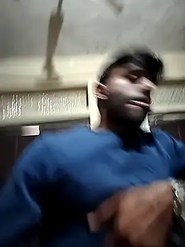 Snapshot of PRIYANHU@xh chatting on 03-01-26, 10:50 PRIYANHUxh online show from 03-01-26, 10:50