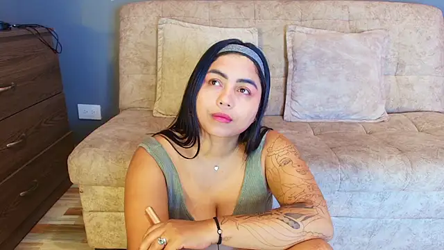jade brunnette online show from 07-19-26, 08:45