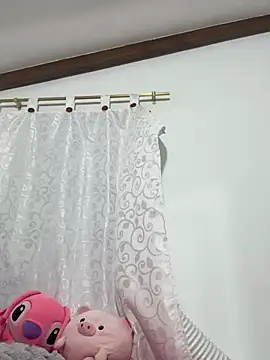 mia cooper 24 online show from 01-09-25, 09:47