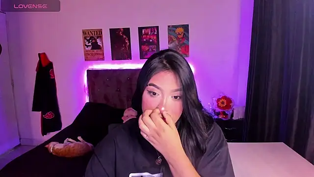 Snapshot of Mariana_Hasper_ chatting on 10-15-25, 03:50 Mariana Hasper  online show from 10-15-25, 03:50