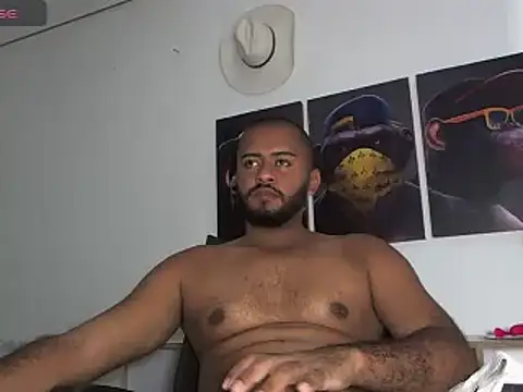 Snapshot of Hardboy_latin chatting on 01-01-25, 11:40 Hardboy latin online show from 01-01-25, 11:40