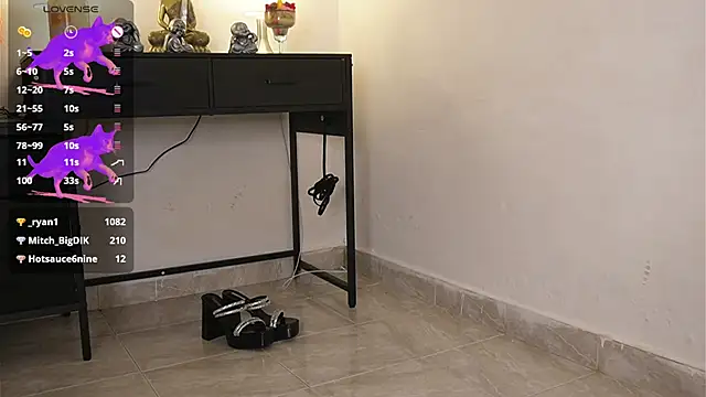 Snapshot of AlessiaVix chatting on 03-07-25, 10:21 AlessiaVix online show from 03-07-25, 10:21