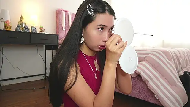 Snapshot of AlessiaVix chatting on 02-05-26, 04:22 AlessiaVix online show from 02-05-26, 04:22