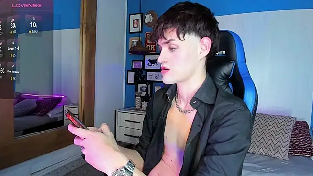 VladHellsing4 online show from 03-01-25, 04:00