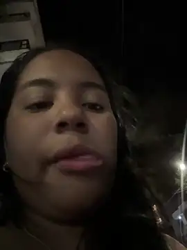 Snapshot of Shelmii chatting on 06-14-26, 04:36 Shelmii online show from 06-14-26, 04:36