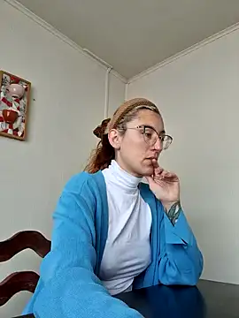 Snapshot of Afrania chatting on 12-12-24, 04:10 Afrania online show from 12-12-24, 04:10