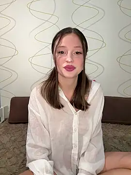 Snapshot of Kimsweet7 chatting on 09-20-25, 05:58 Kimsweet7 online show from 09-20-25, 05:58