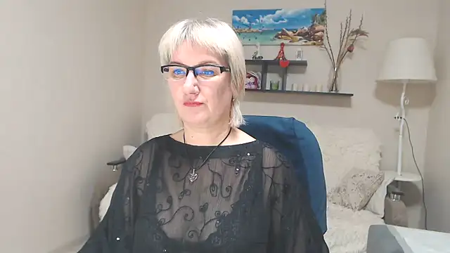 FleurMays online show from 01-26-25, 04:51