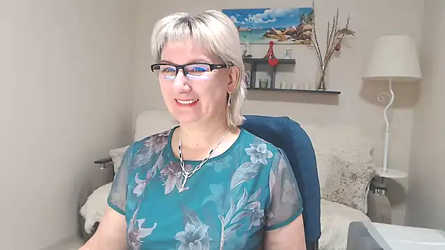 FleurMays online show from 01-29-25, 01:37