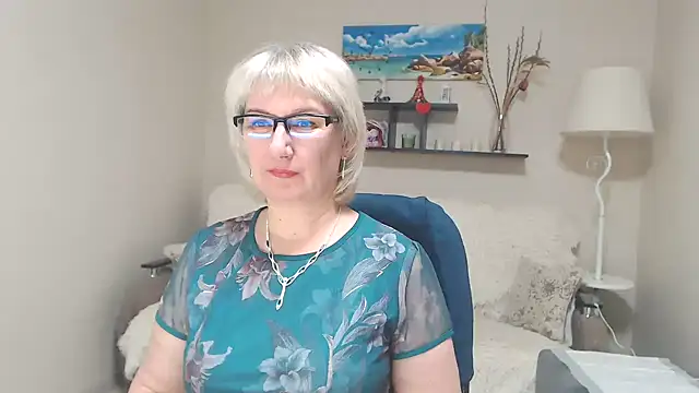 FleurMays online show from 01-30-25, 05:52