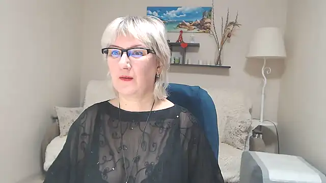 FleurMays online show from 02-10-25, 08:20