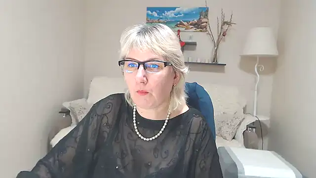 FleurMays online show from 02-26-25, 07:31