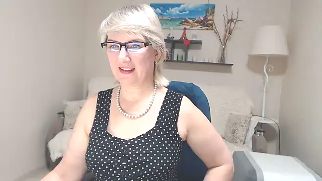 FleurMays online show from 03-09-25, 03:54